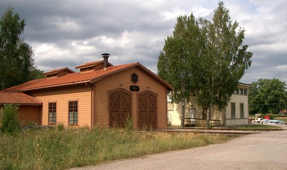 To the left our engine shed, to the right our club-house with exhibition